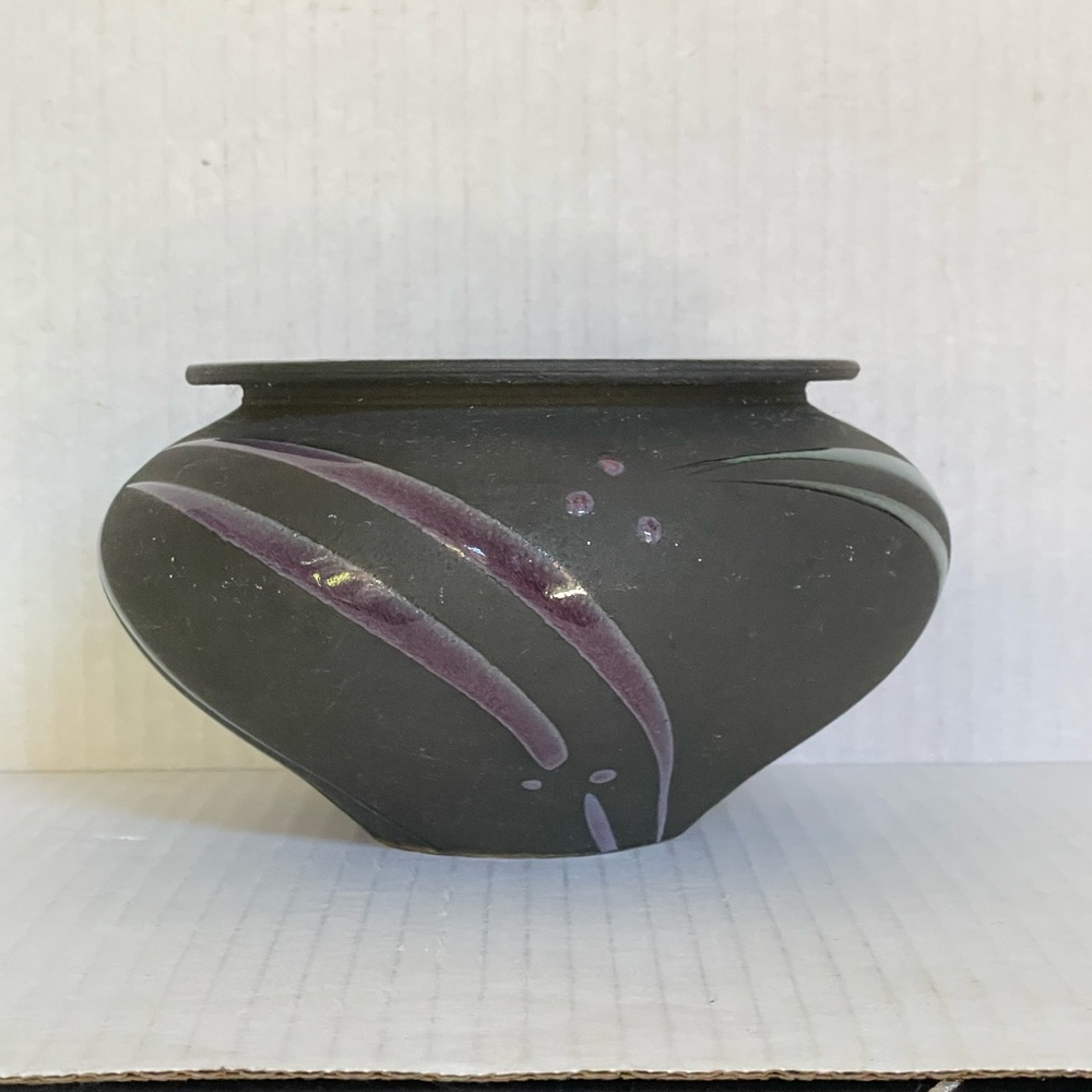 Michael Cho Signed Studio Pottery Vase Bulbous Raku Abstract Charcoal Matte